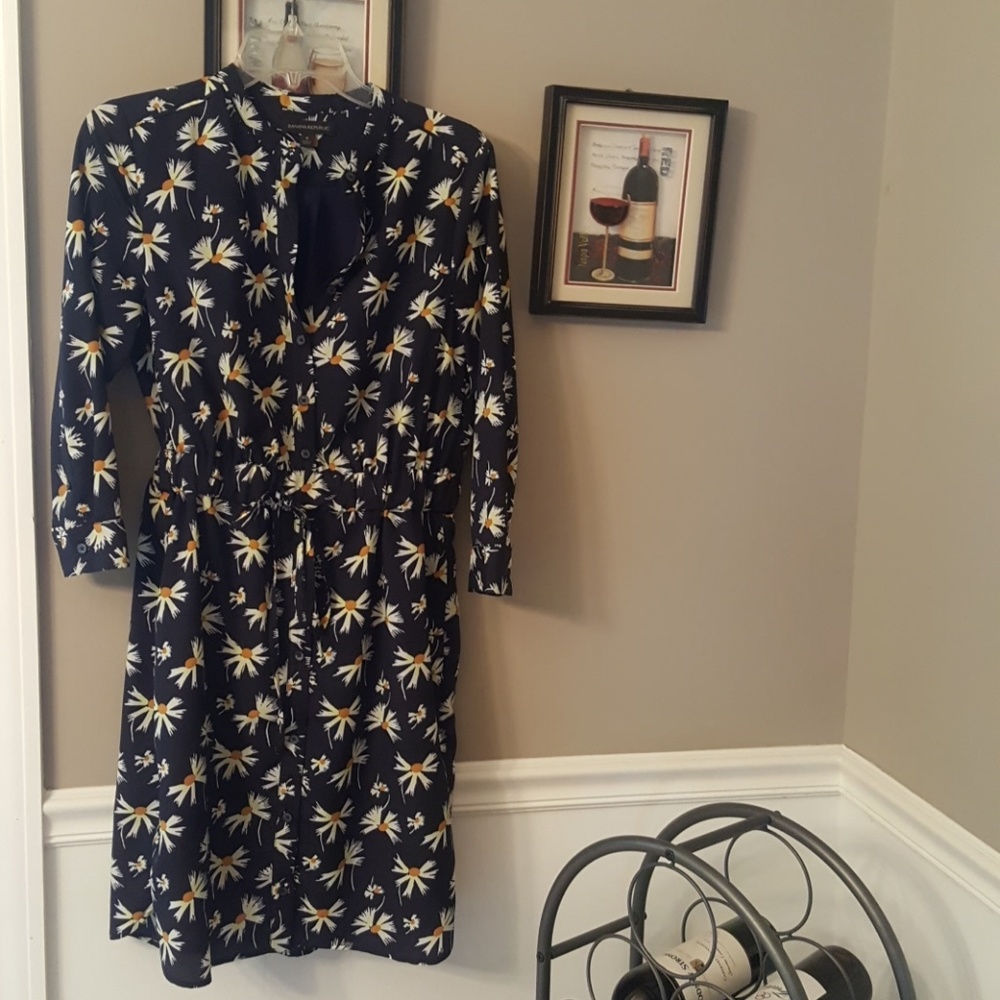 Daisy print dress